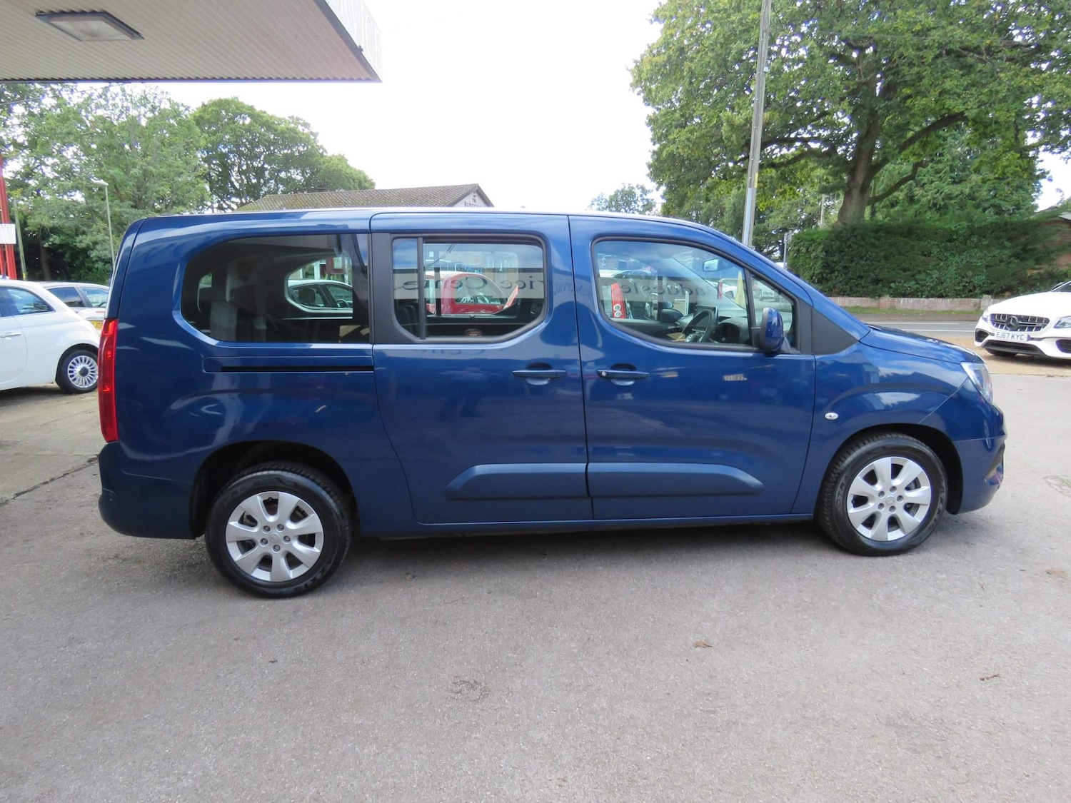 Vehicle 21