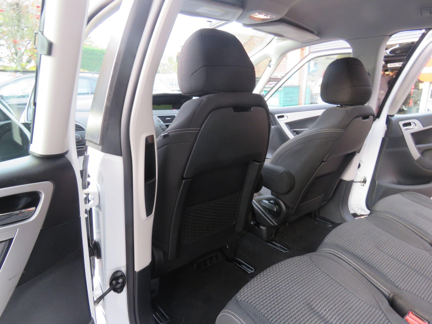 Used Citroen C4 Picasso 2013 for sale - 76989921: Photo 18