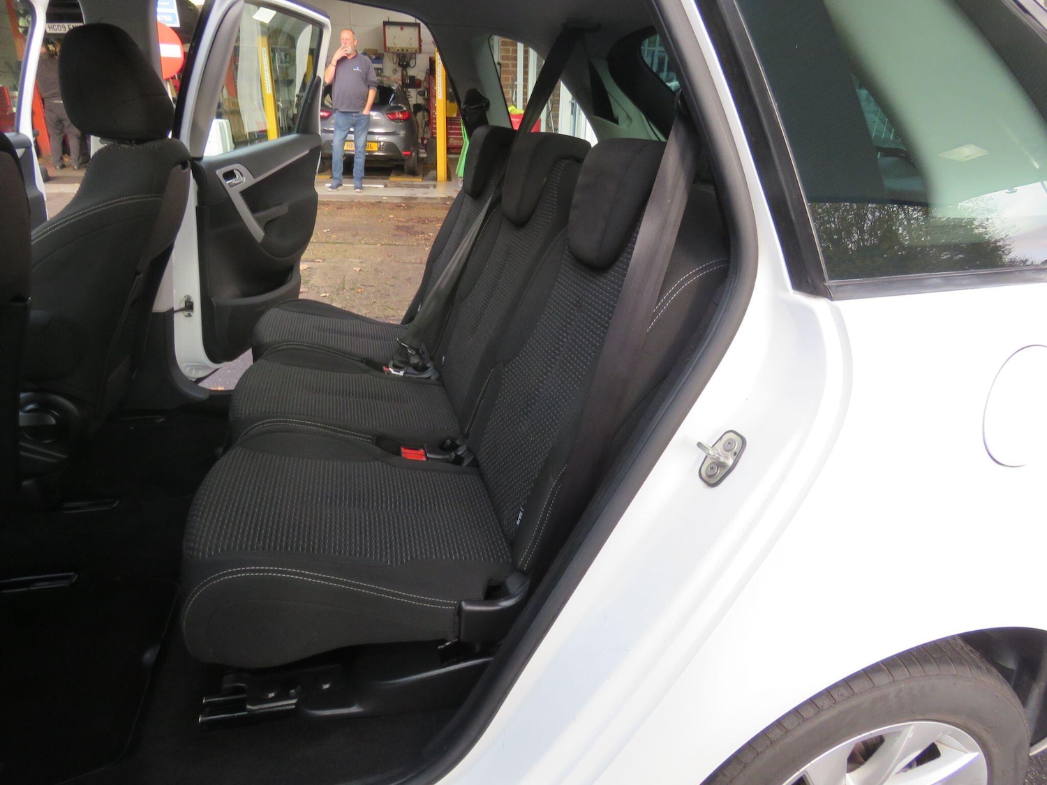 Used Citroen C4 Picasso 2013 for sale - 76989921: Photo 22