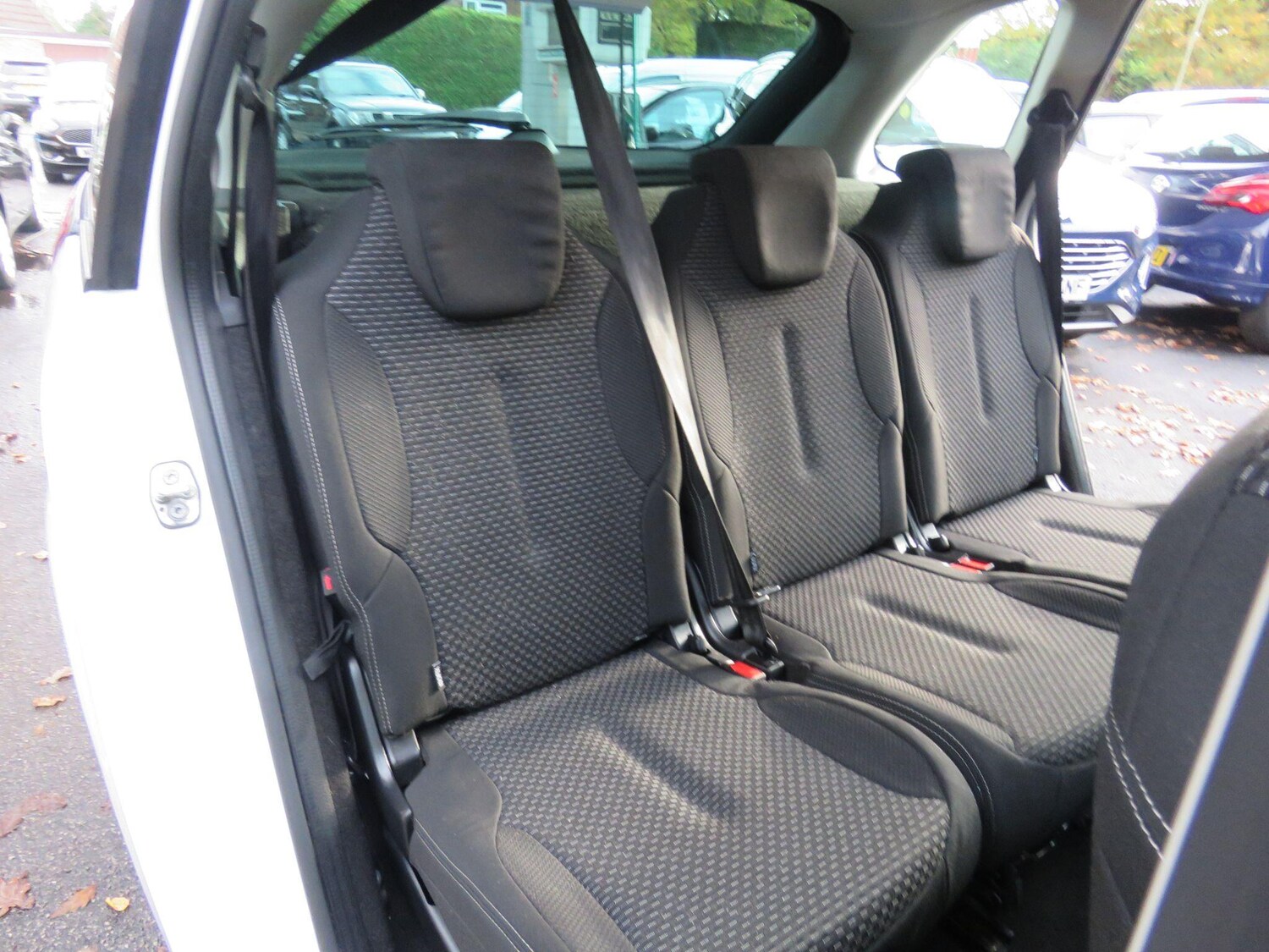 Used Citroen C4 Picasso 2013 for sale - 76989921: Photo 32