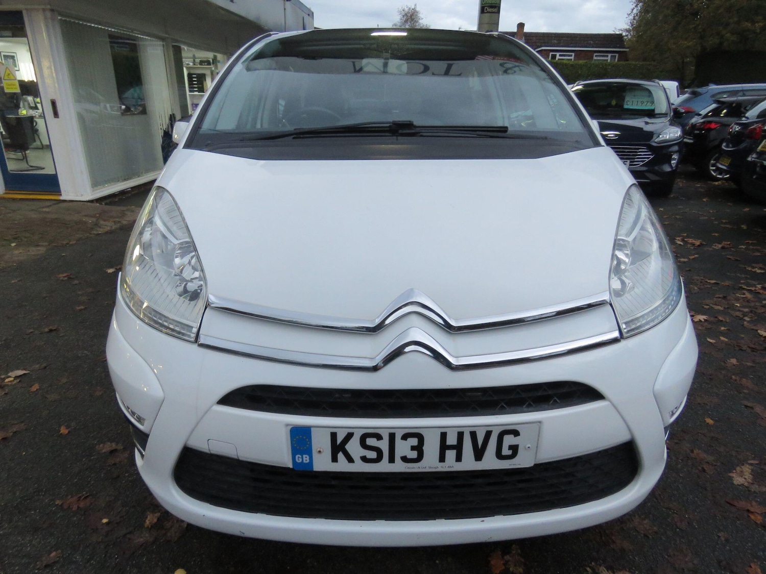 Used Citroen C4 Picasso 2013 for sale - 76989921: Photo 5