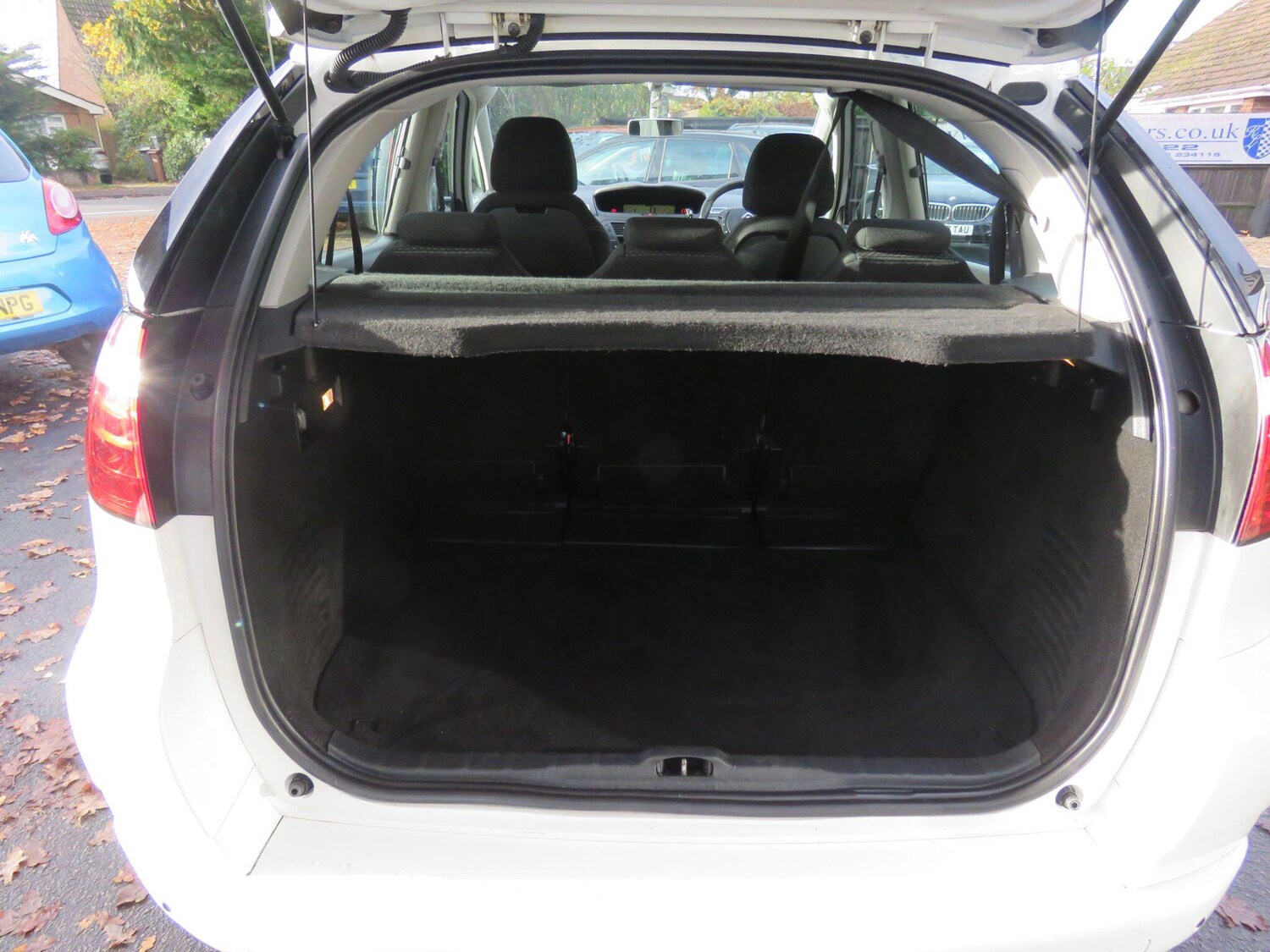 Used Citroen C4 Picasso 2013 for sale - 76989921: Photo 56