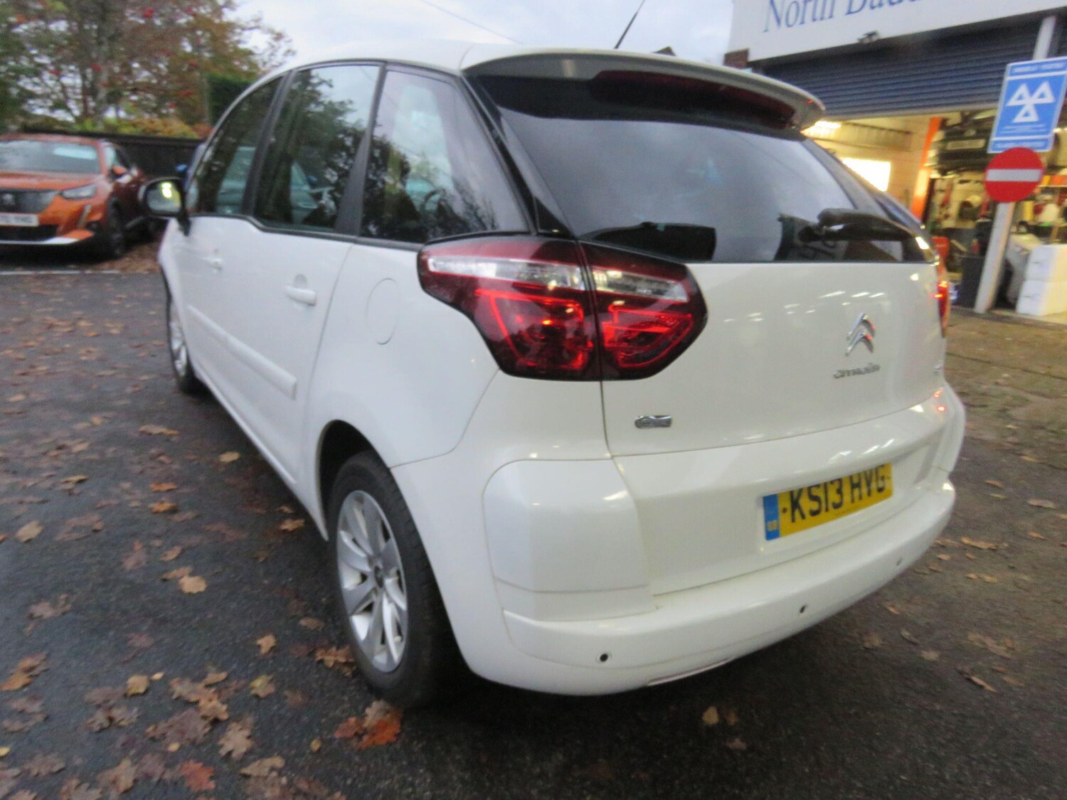 Used Citroen C4 Picasso 2013 for sale - 76989921: Photo 63