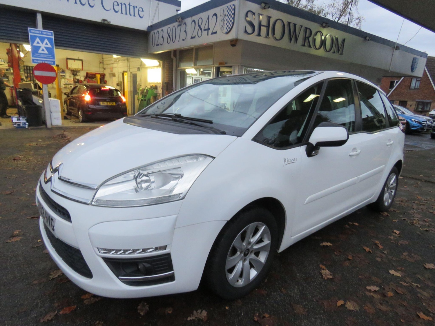 Used Citroen C4 Picasso 2013 for sale - 76989921: Photo 64