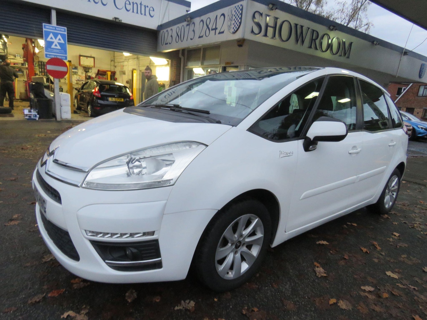 Used Citroen C4 Picasso 2013 for sale - 76989921: Photo 65