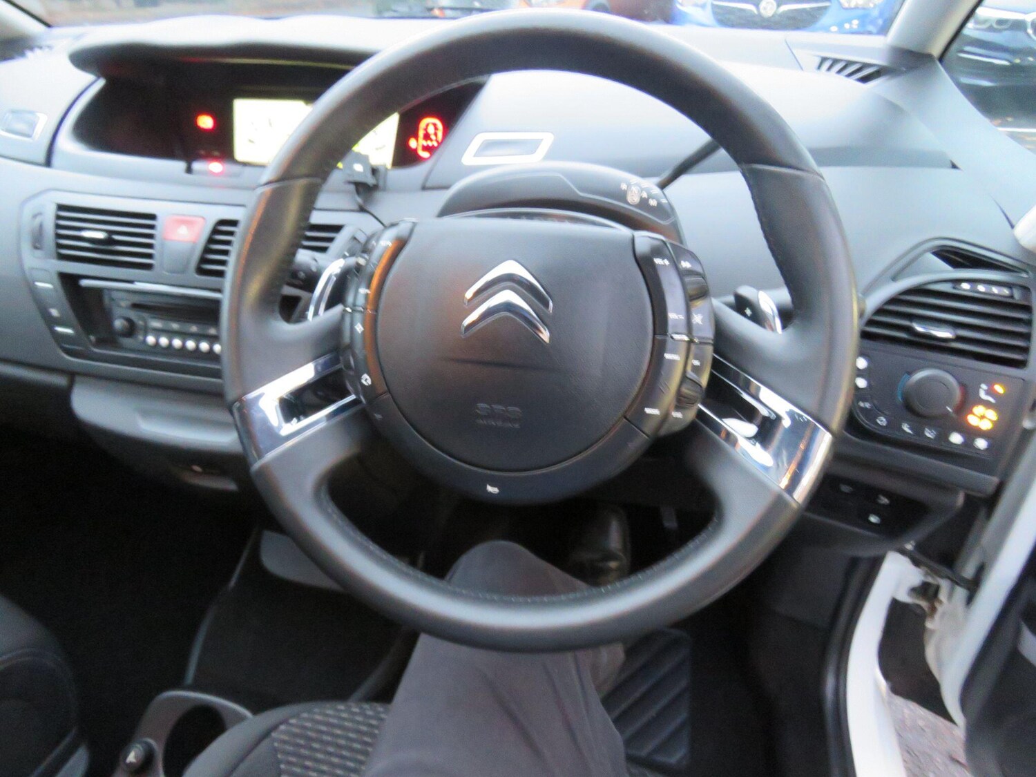 Used Citroen C4 Picasso 2013 for sale - 76989921: Photo 9