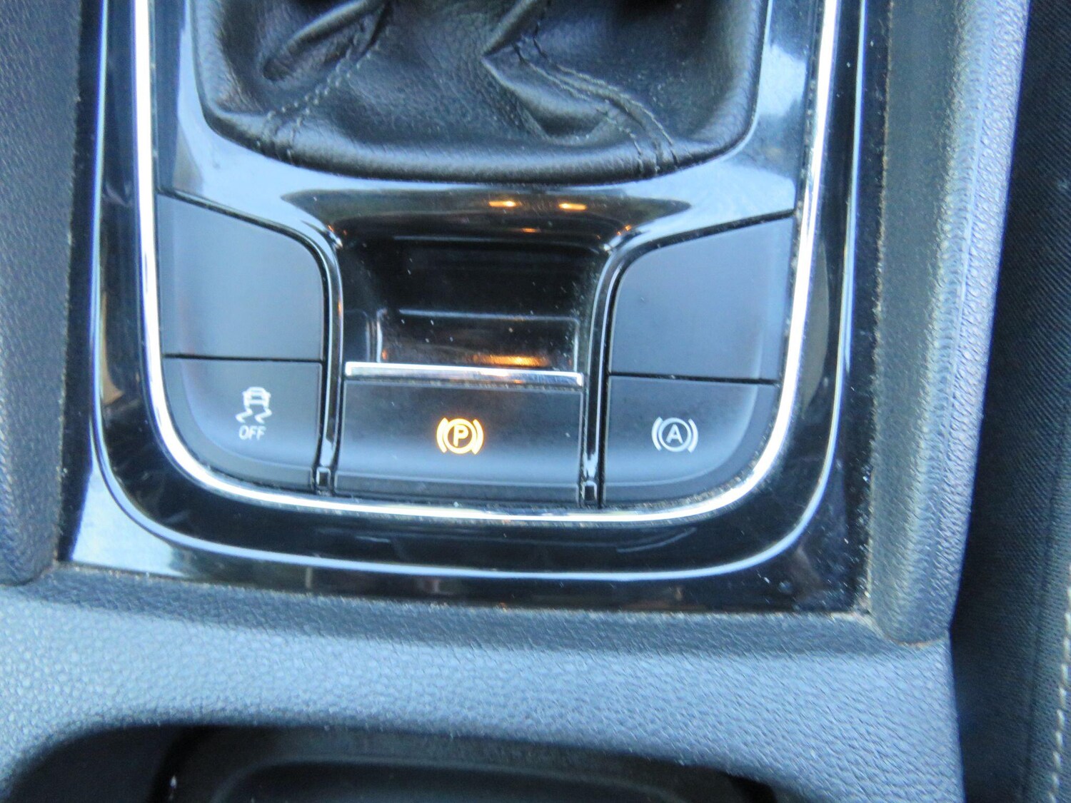 Used Skoda Karoq 2018 for sale - 76735150: Photo 16