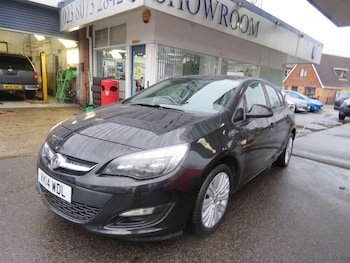 Used Vauxhall Astra 2014 for sale - 77320300: Photo