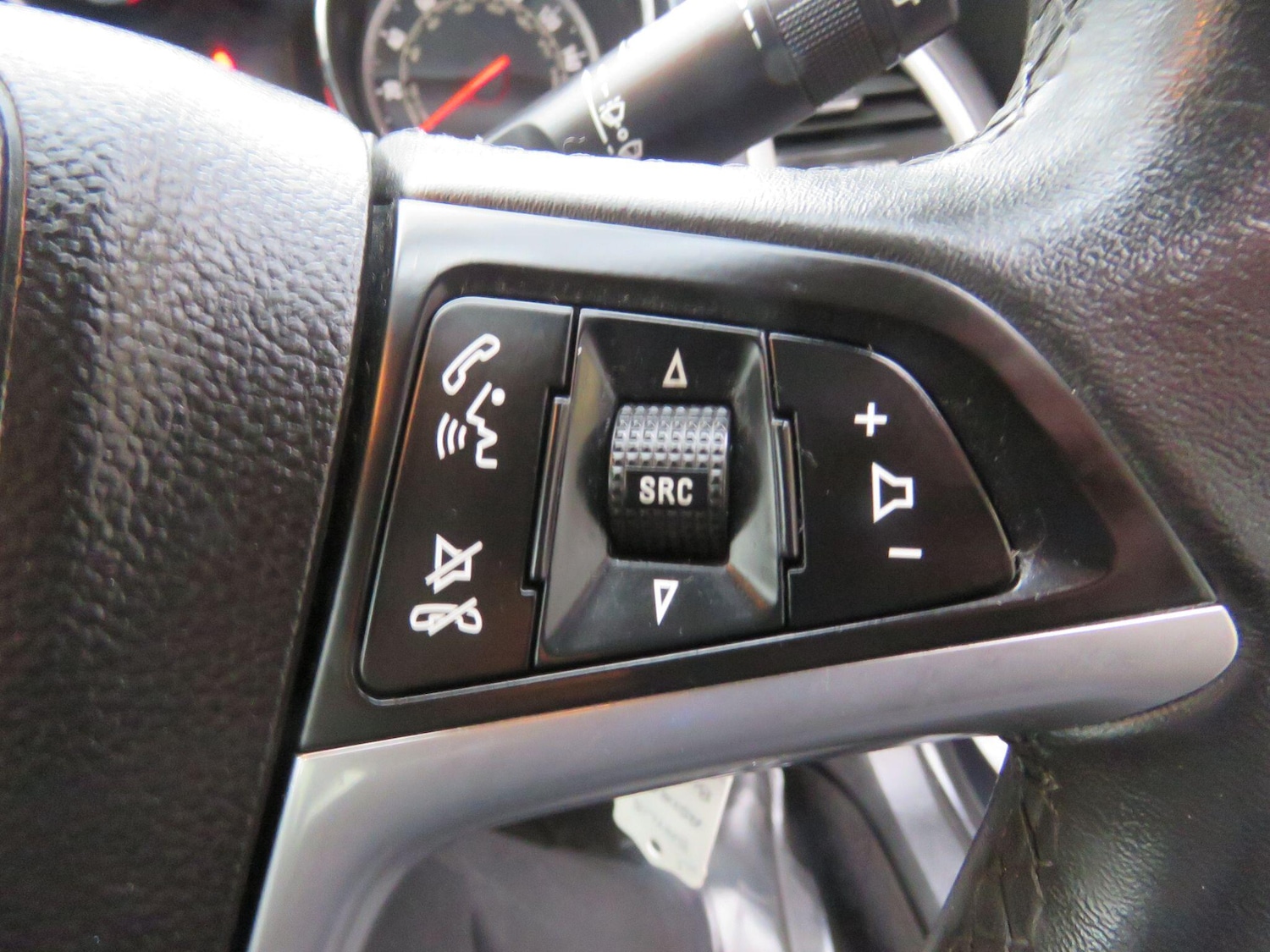 Used Vauxhall Astra 2014 for sale - 77320300: Photo 32