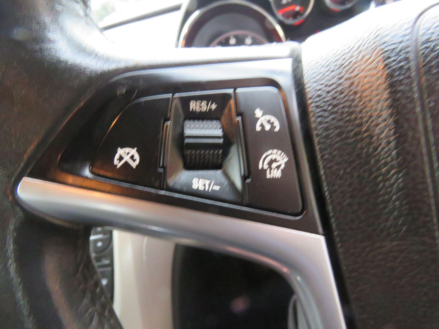 Used Vauxhall Astra 2014 for sale - 77320300: Photo 33