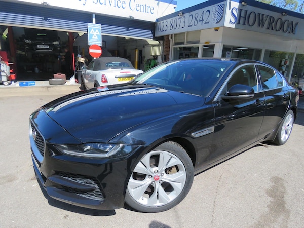 Used Jaguar XE 2020 for sale - 74311779: Photo 1