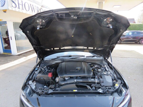 Used Jaguar XE 2020 for sale - 74311779: Photo 28