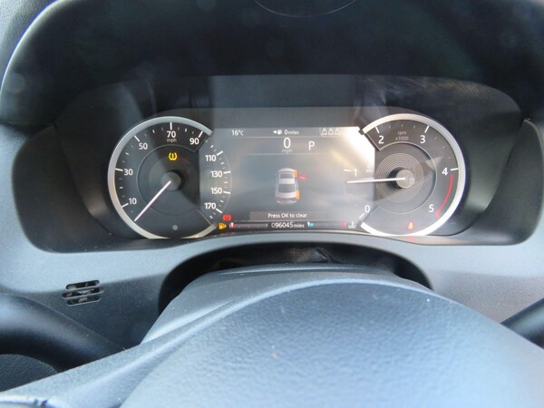 Used Jaguar XE 2020 for sale - 74311779: Photo 58