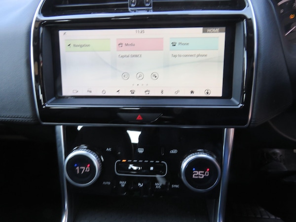 Used Jaguar XE 2020 for sale - 74311779: Photo 60