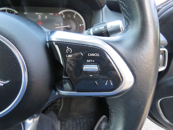 Used Jaguar XE 2020 for sale - 74311779: Photo 71