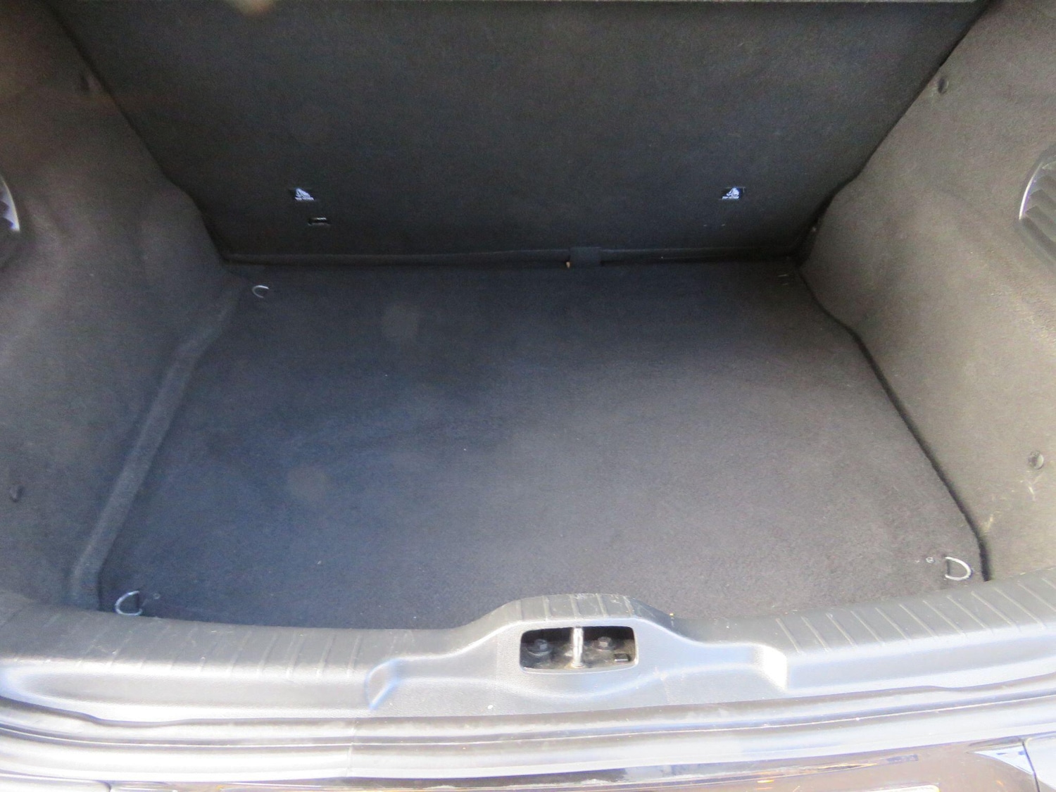 Used Citroen C4 Cactus 2015 for sale - 76388842: Photo 16