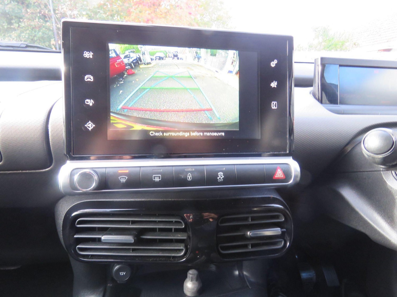 Used Citroen C4 Cactus 2015 for sale - 76388842: Photo 77