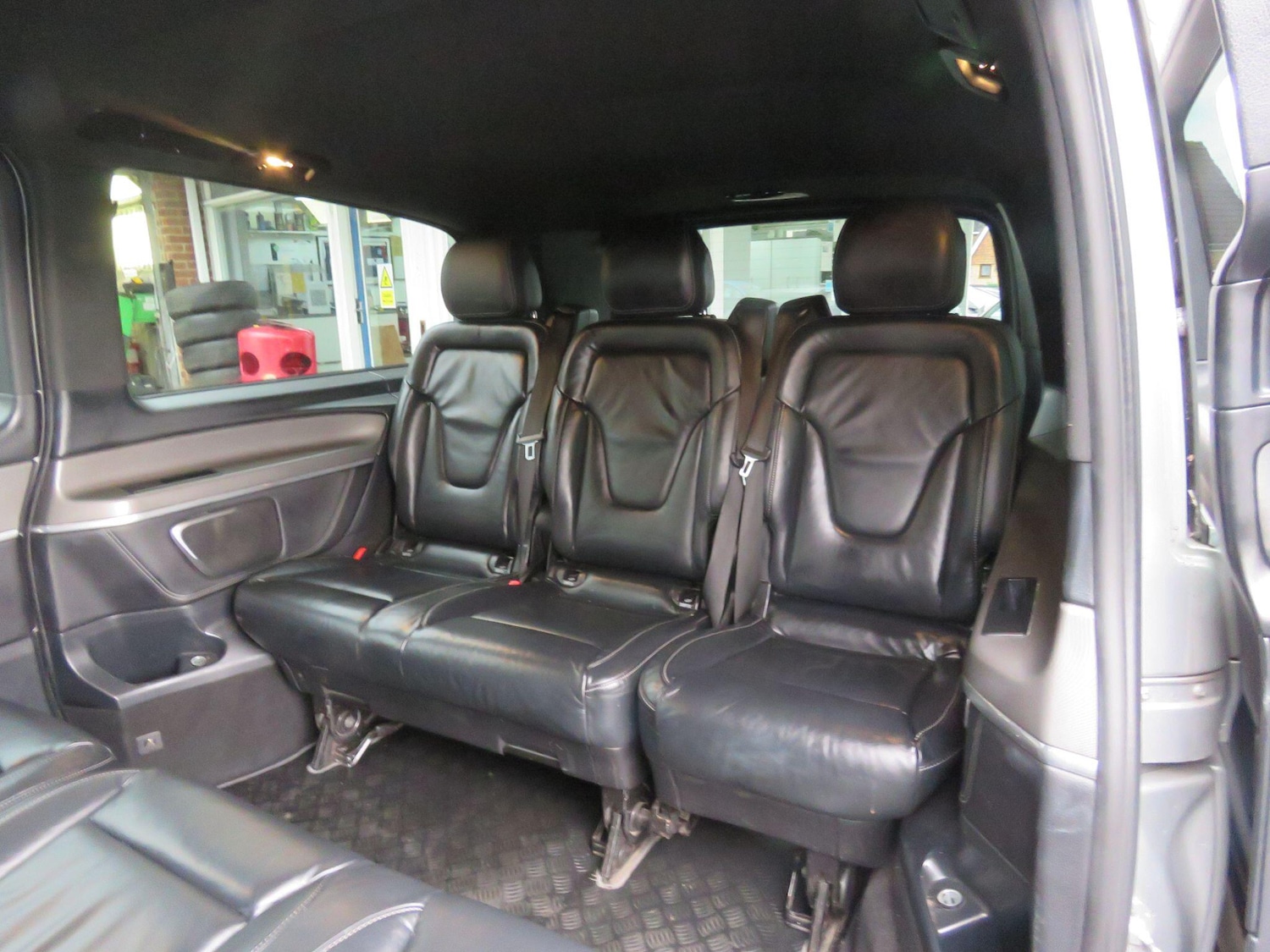 Used Mercedes-Benz V-Class 2015 for sale - 77155899: Photo 9