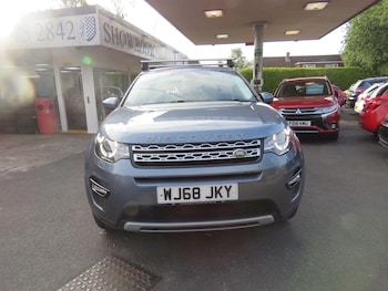 Used Land Rover Discovery Sport 2018 for sale - 79552673: Photo