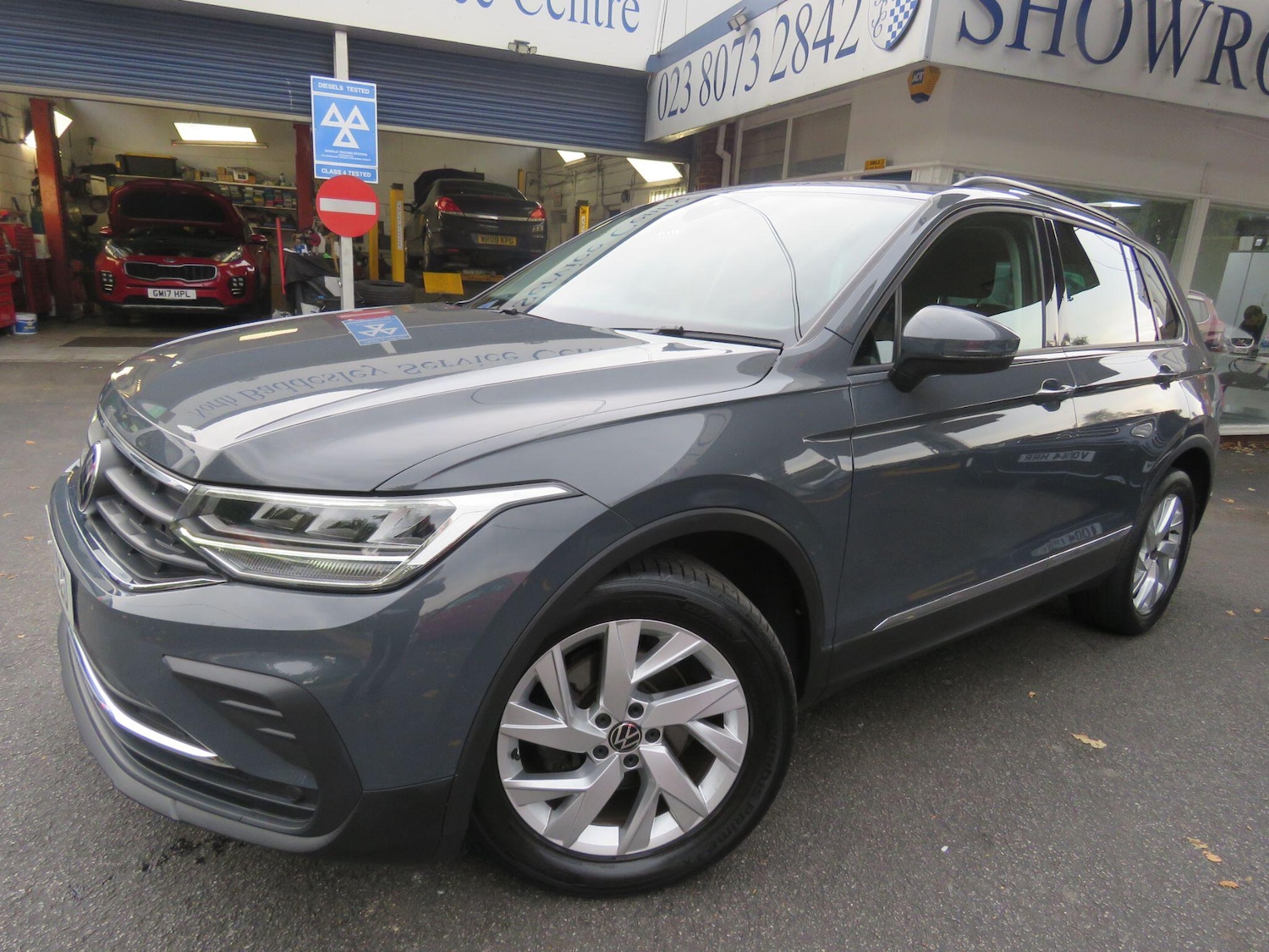 Used Volkswagen Tiguan 2021 for sale - 76137965: Photo 1
