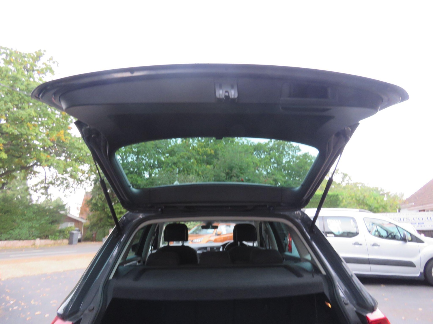 Used Volkswagen Tiguan 2021 for sale - 76137965: Photo 42