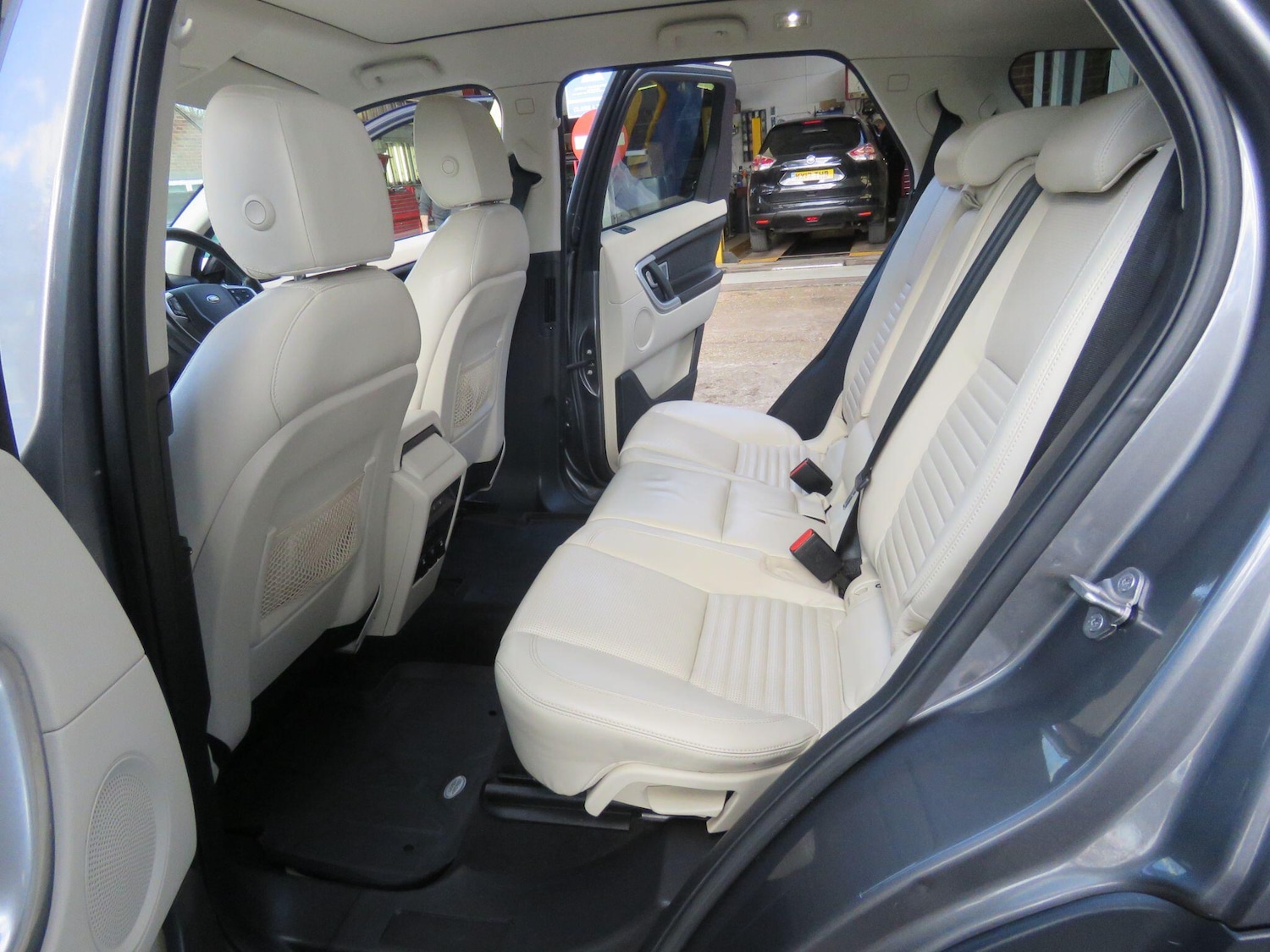 Used Land Rover Discovery Sport for sale - 78115544: Photo 25