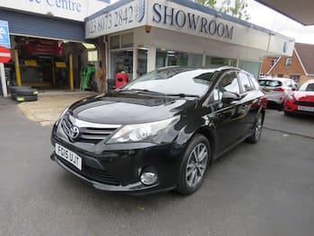 Used Toyota Avensis 2015 for sale - 79726476: Photo