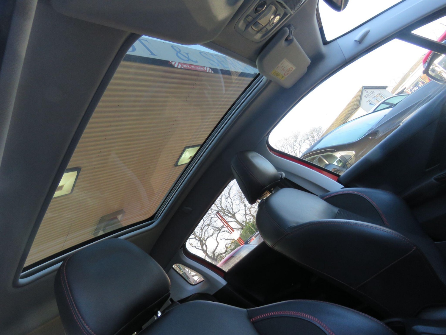 Used Peugeot 2008 2017 for sale - 77768268: Photo 33