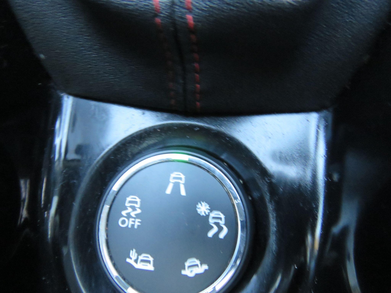 Used Peugeot 2008 2017 for sale - 77768268: Photo 41