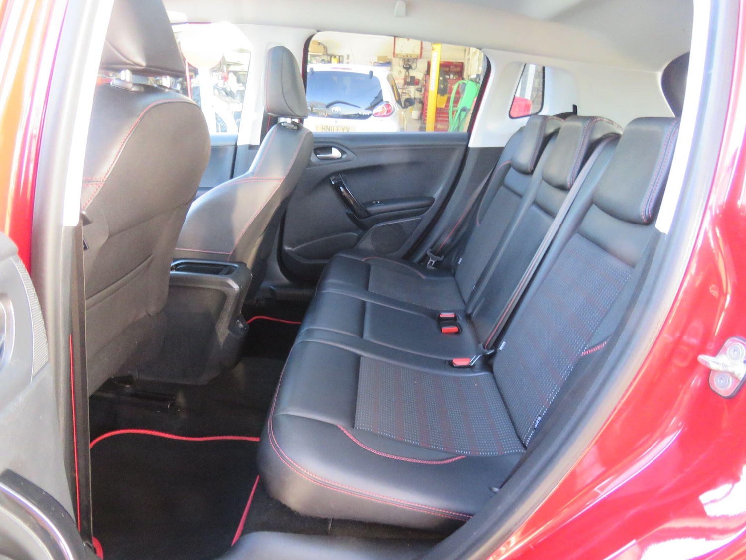 Used Peugeot 2008 2017 for sale - 77768268: Photo 9