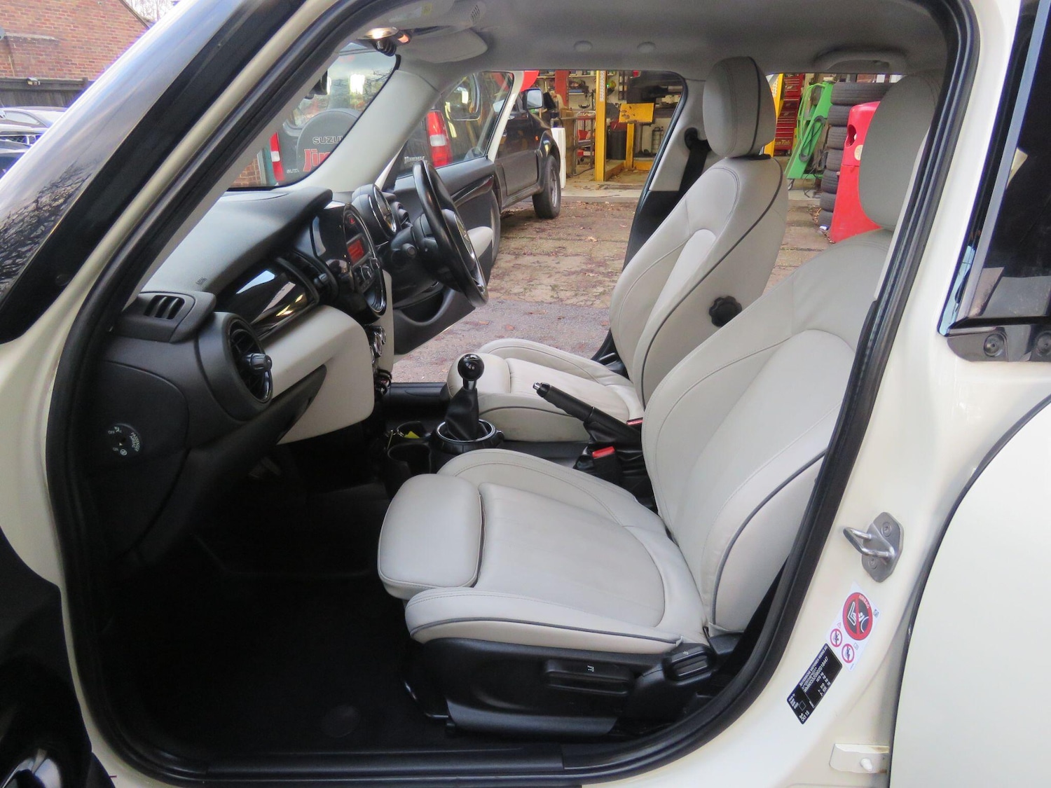 Used MINI Hatch 2015 for sale - 76607086: Photo 21