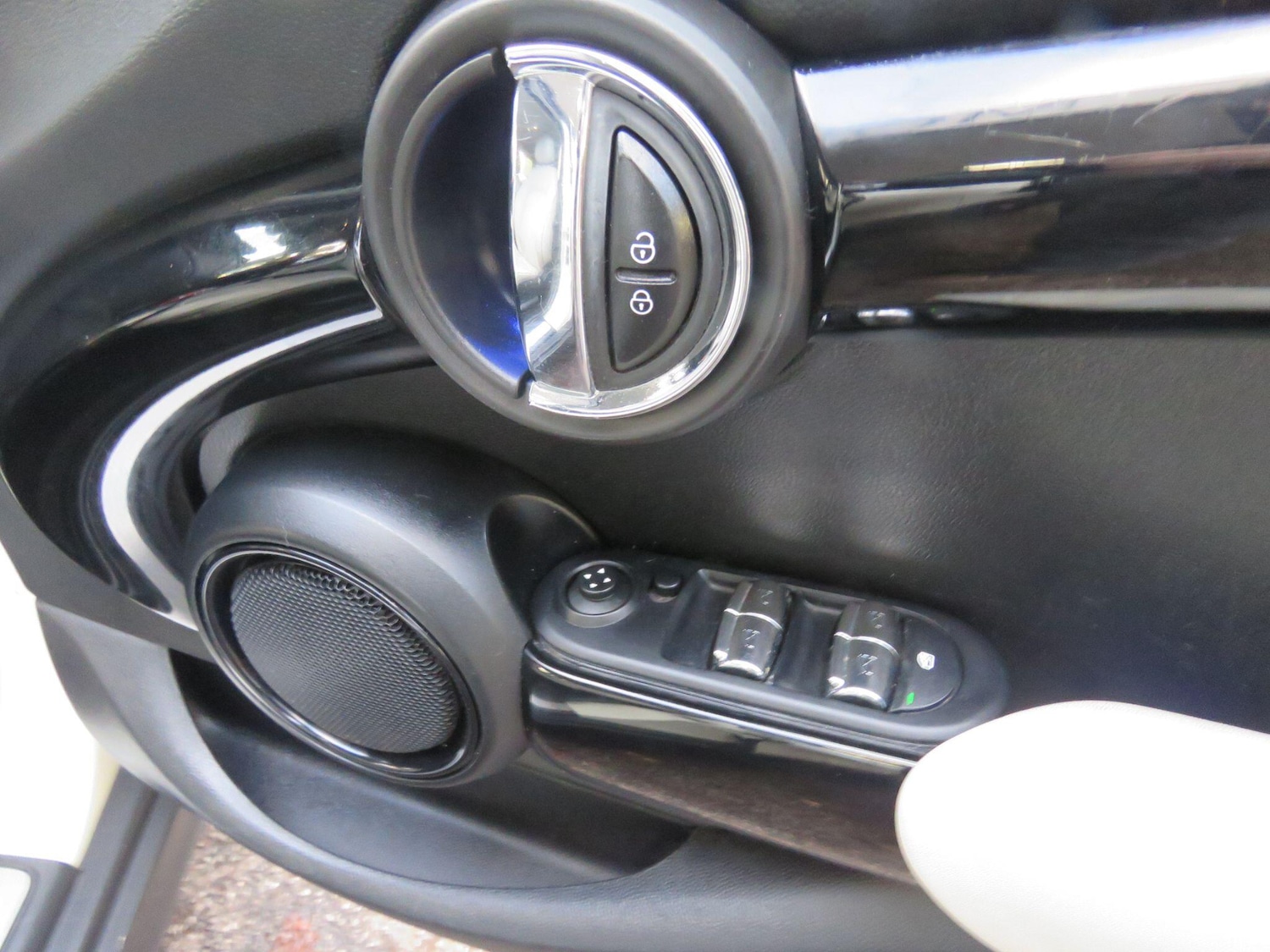 Used MINI Hatch 2015 for sale - 76607086: Photo 36