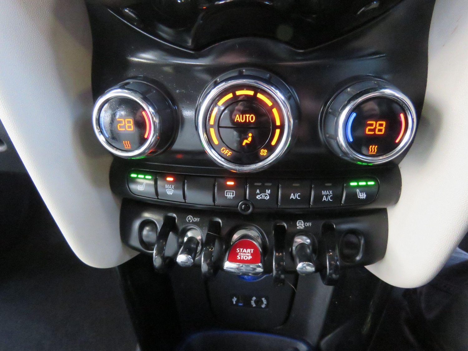 Used MINI Hatch 2015 for sale - 76607086: Photo 39