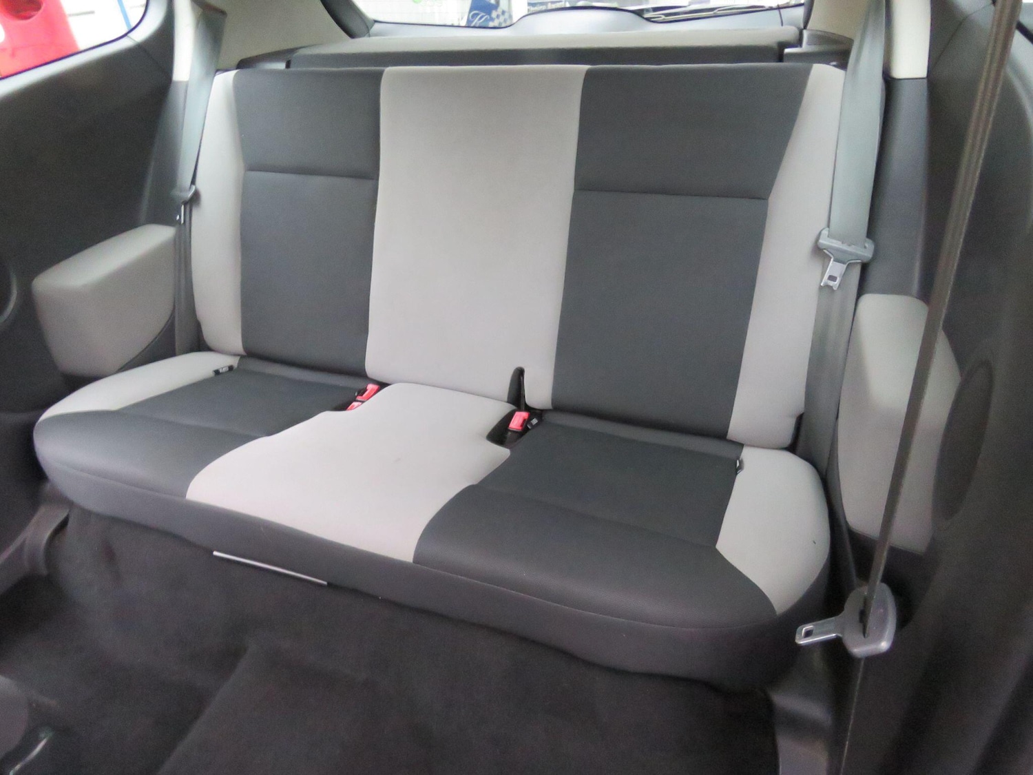 Used Renault Clio 2010 for sale - 76457300: Photo 11