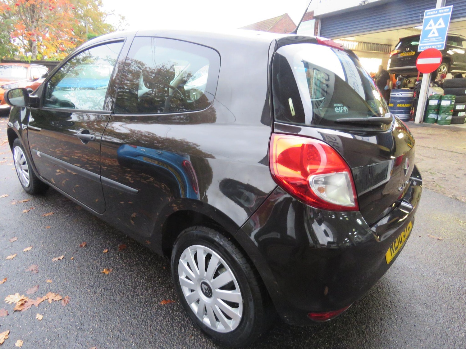 Used Renault Clio 2010 for sale - 76457300: Photo 14