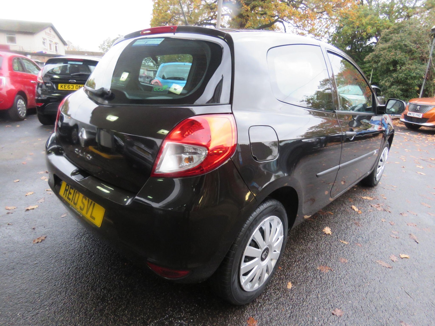 Used Renault Clio 2010 for sale - 76457300: Photo 15