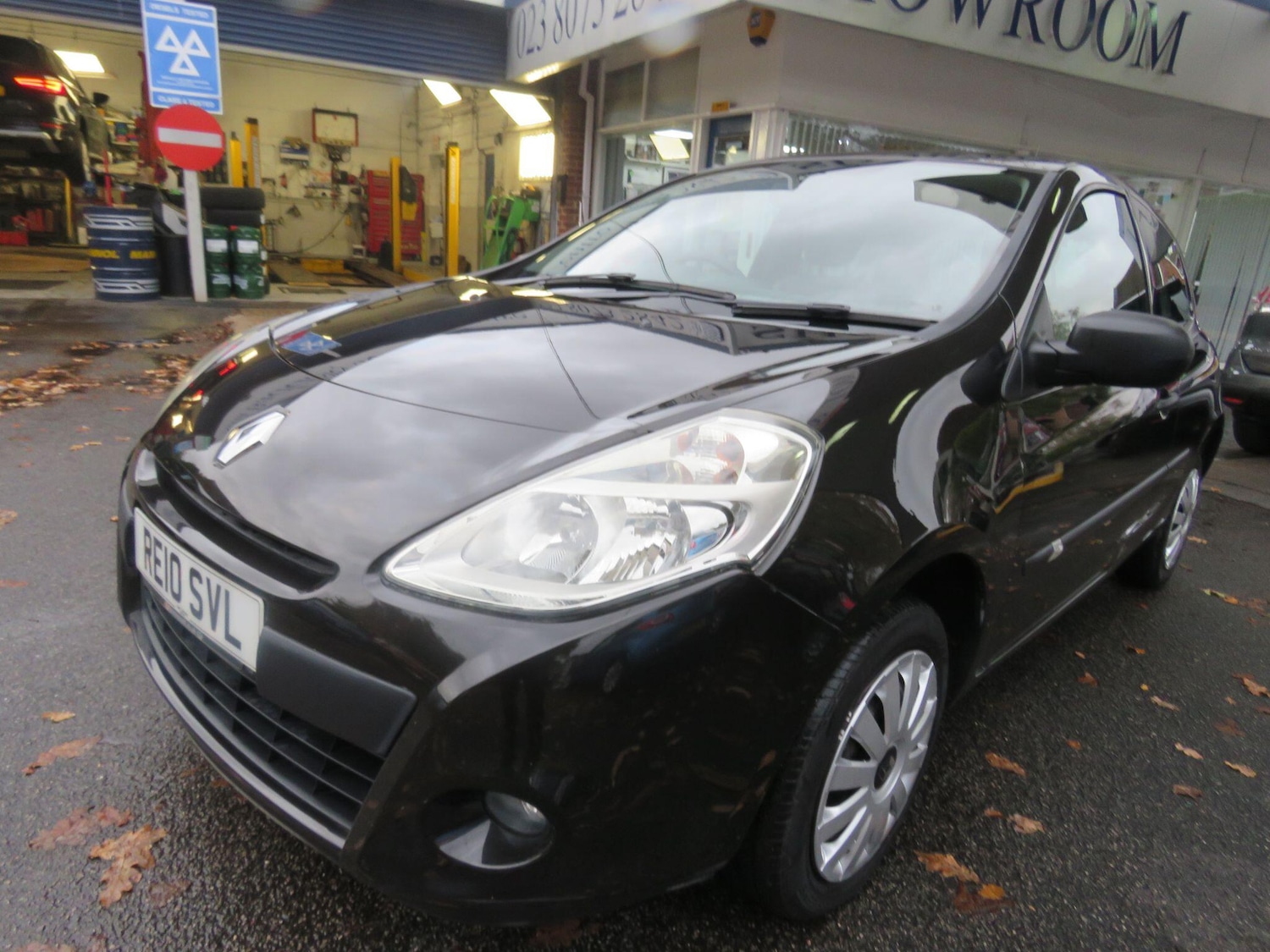 Used Renault Clio 2010 for sale - 76457300: Photo 21