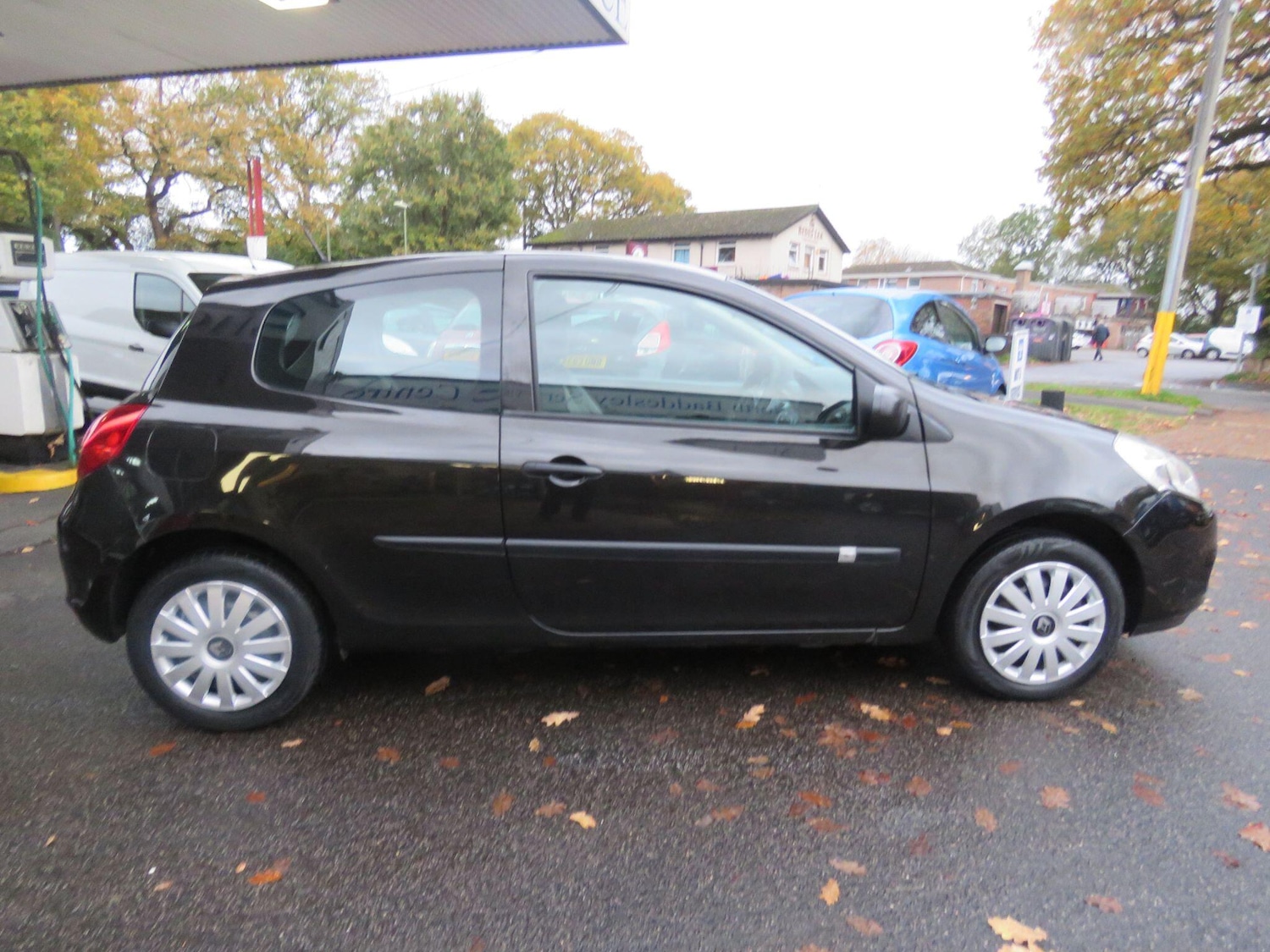Used Renault Clio 2010 for sale - 76457300: Photo 5