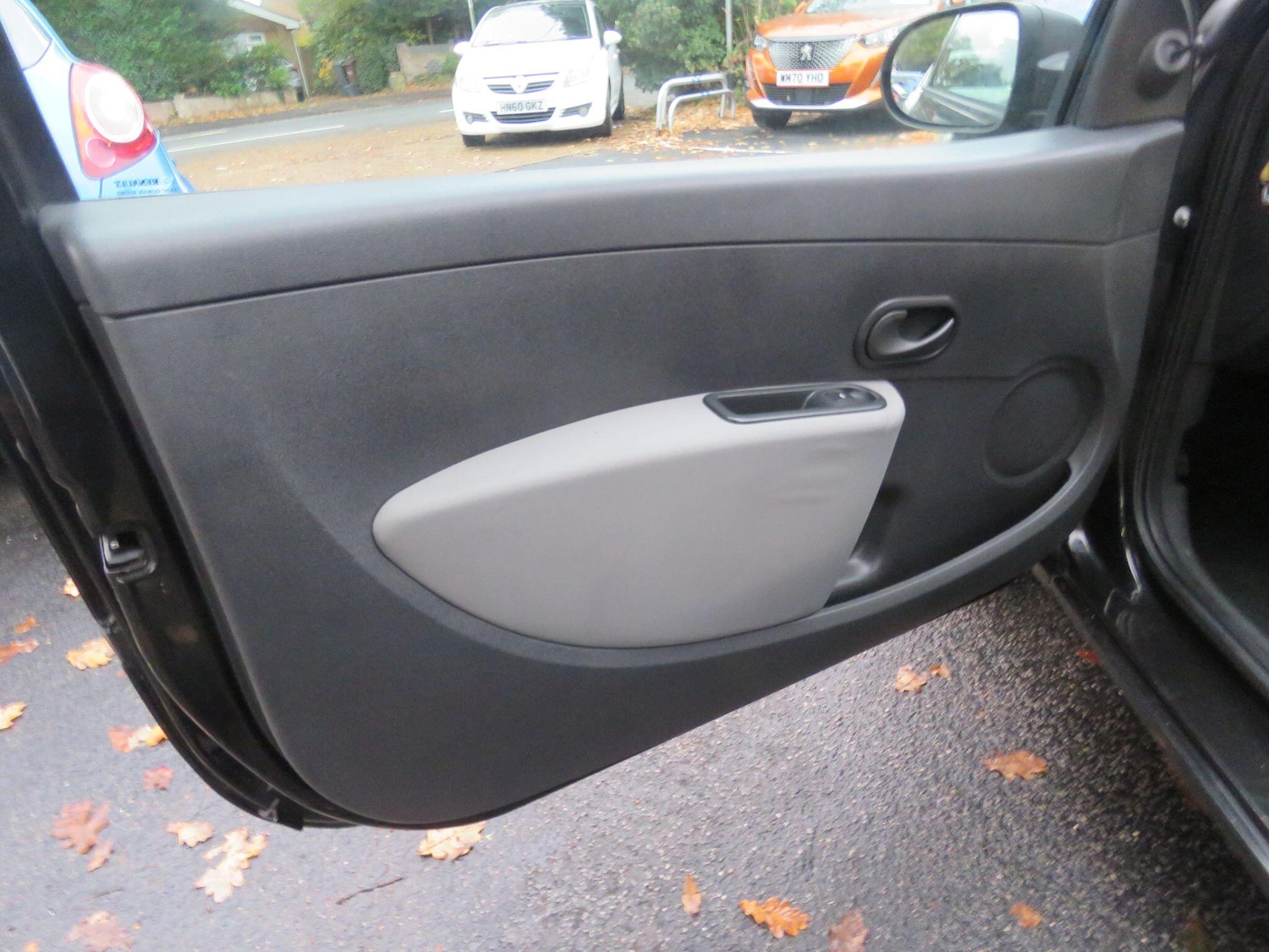 Used Renault Clio 2010 for sale - 76457300: Photo 58