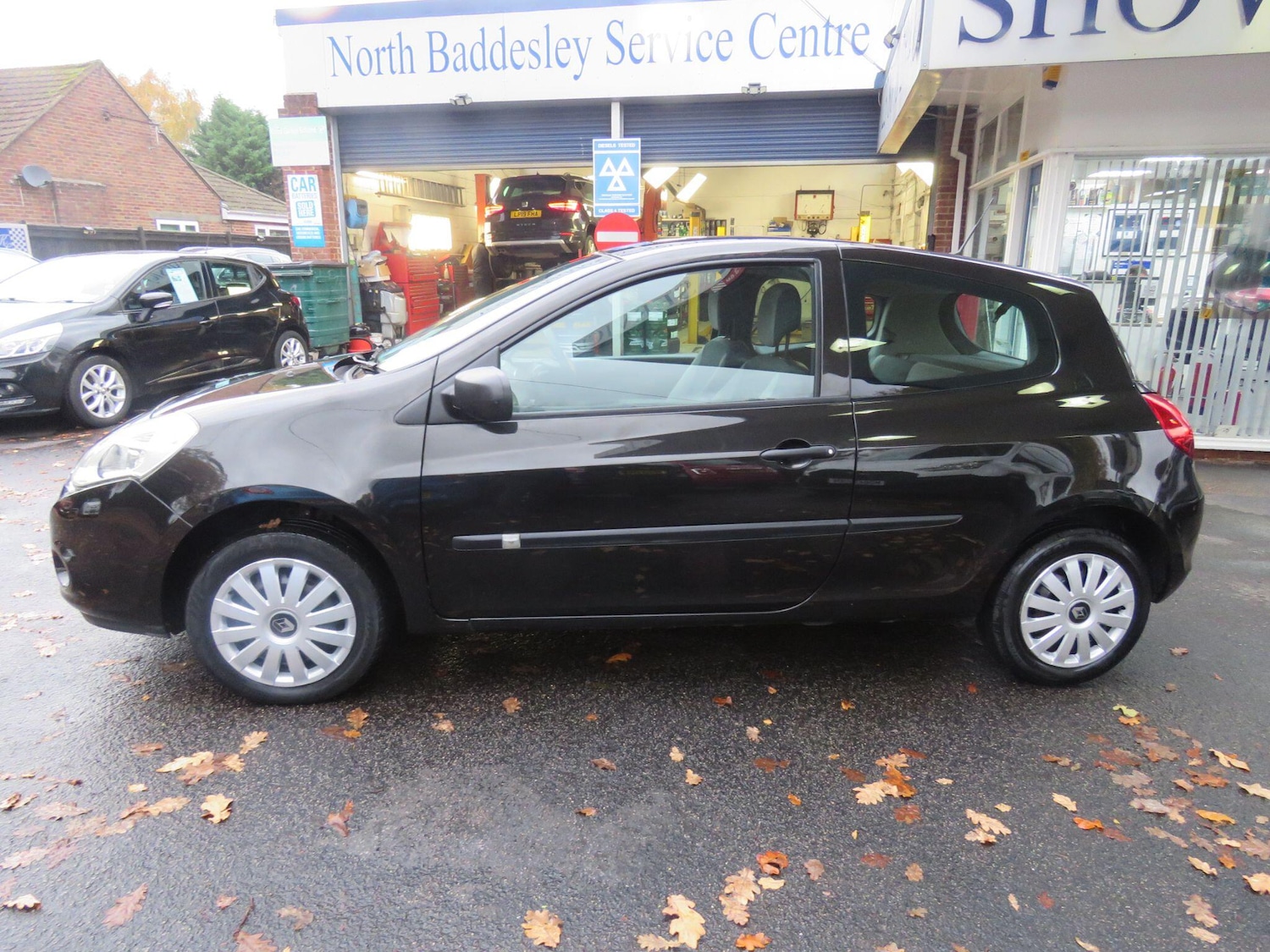 Used Renault Clio 2010 for sale - 76457300: Photo 6