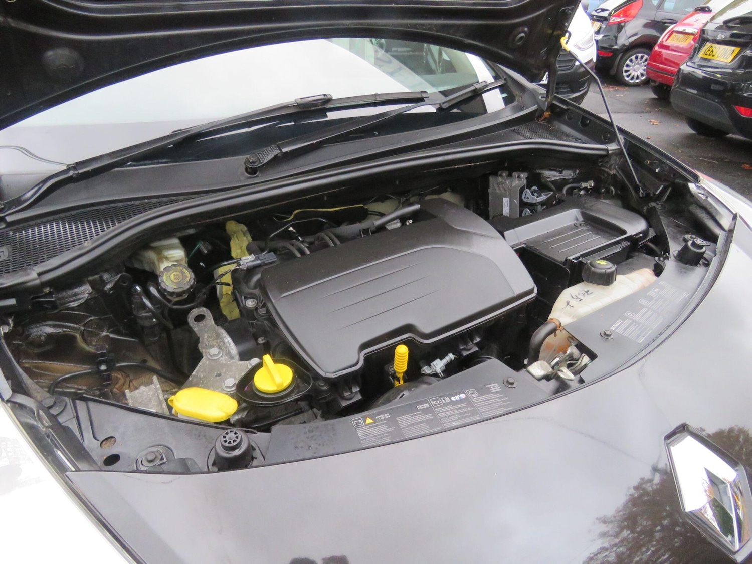 Used Renault Clio 2010 for sale - 76457300: Photo 65