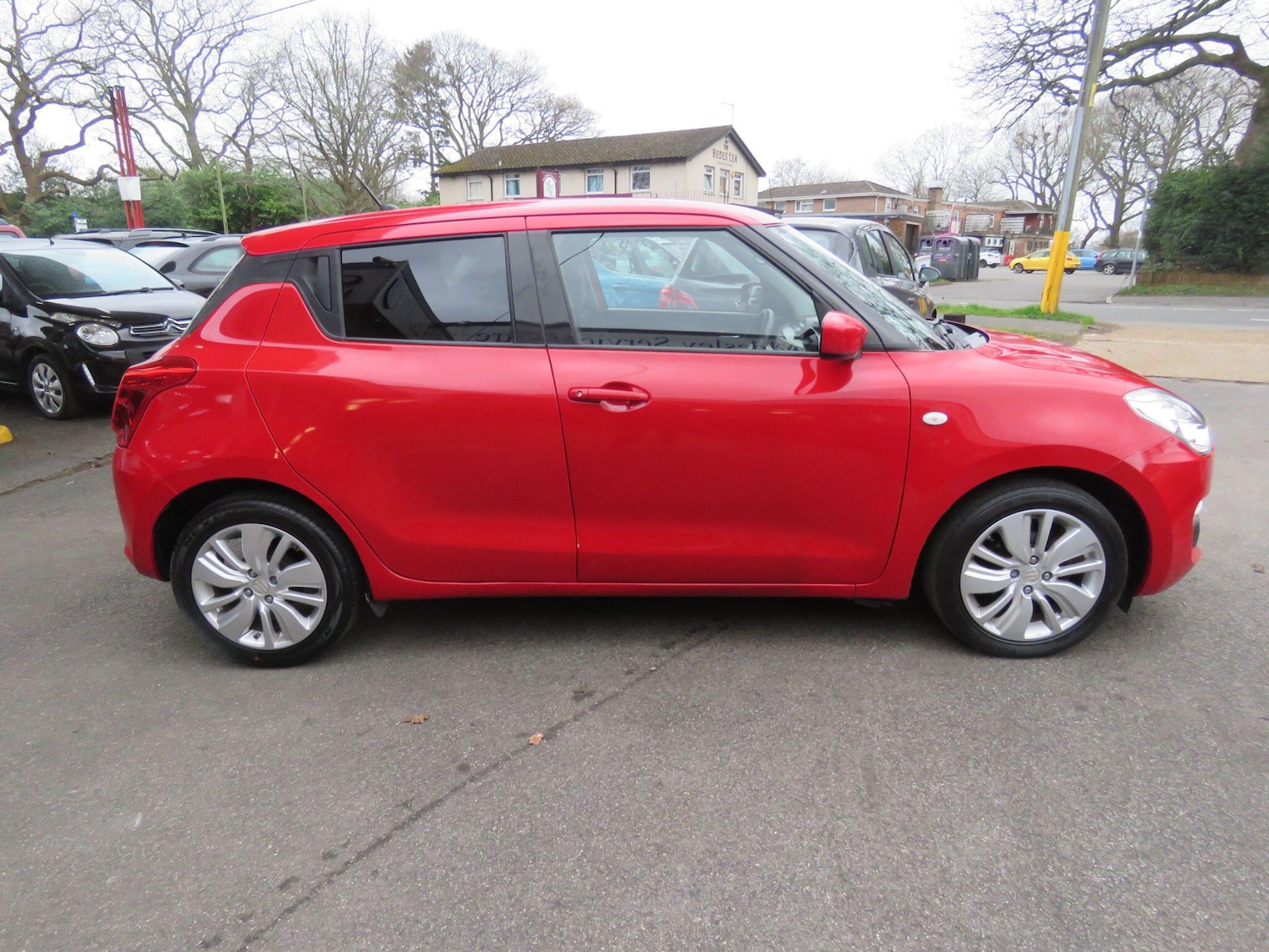 Used Suzuki Swift 2017 for sale - 77670898: Photo 11