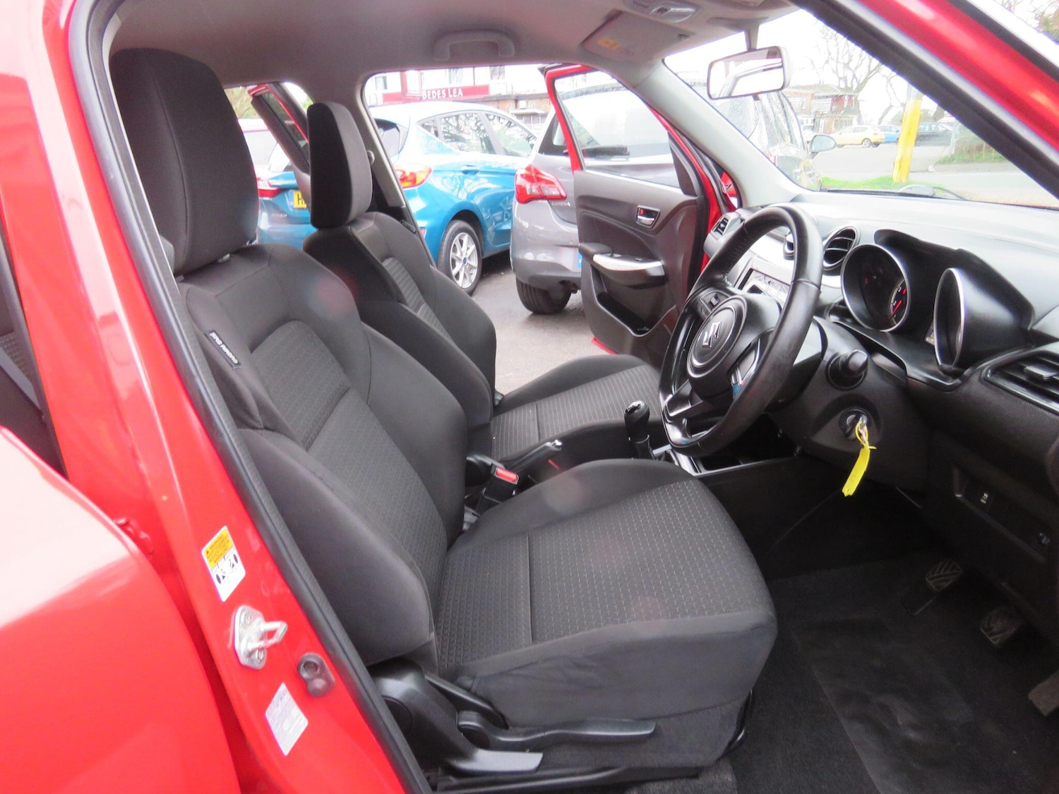 Used Suzuki Swift 2017 for sale - 77670898: Photo 17