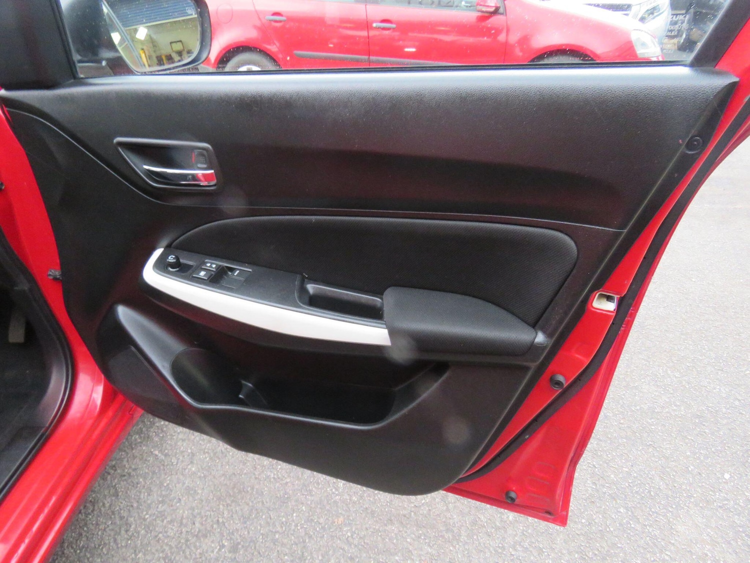 Used Suzuki Swift 2017 for sale - 77670898: Photo 19