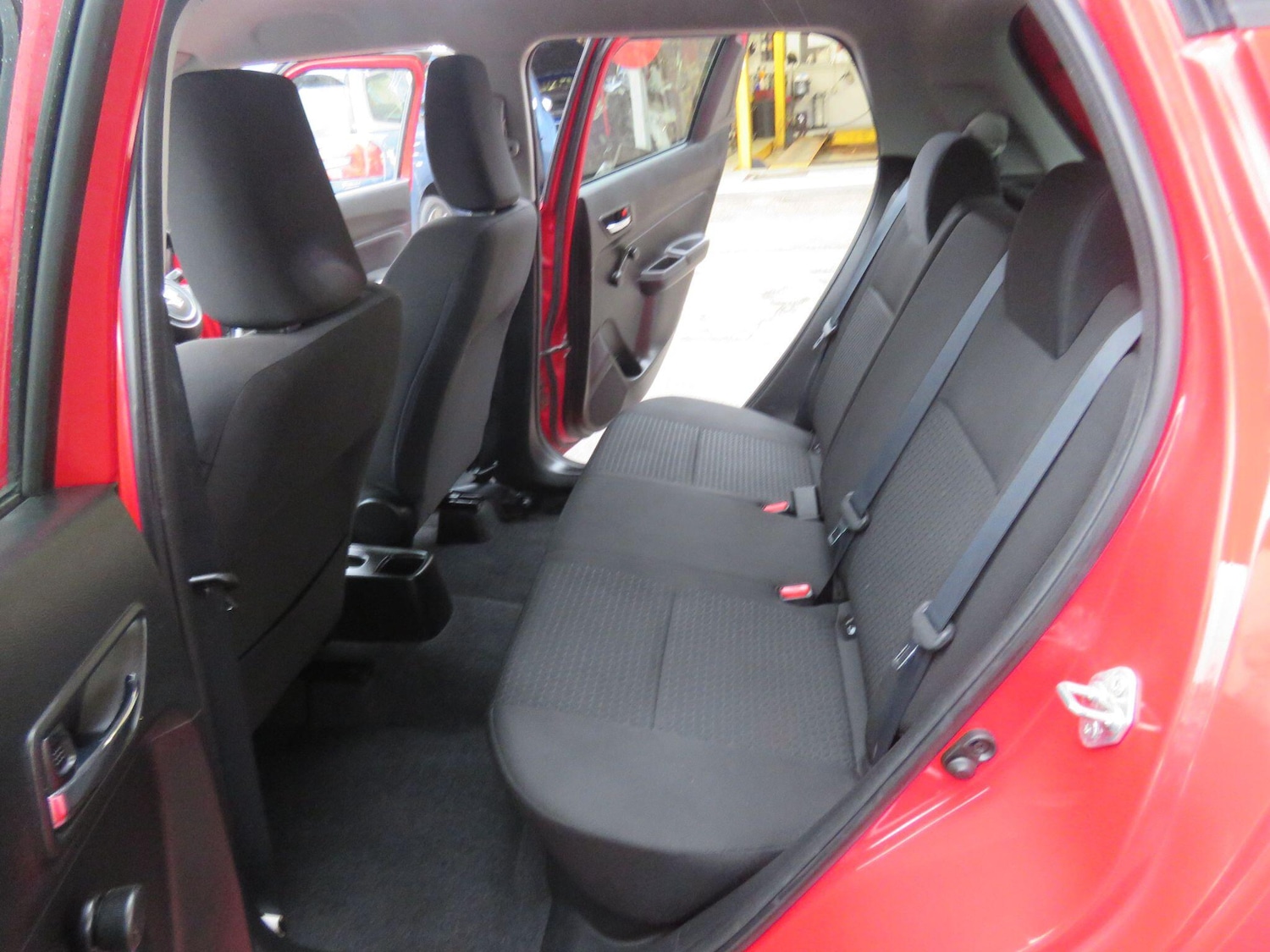 Used Suzuki Swift 2017 for sale - 77670898: Photo 26