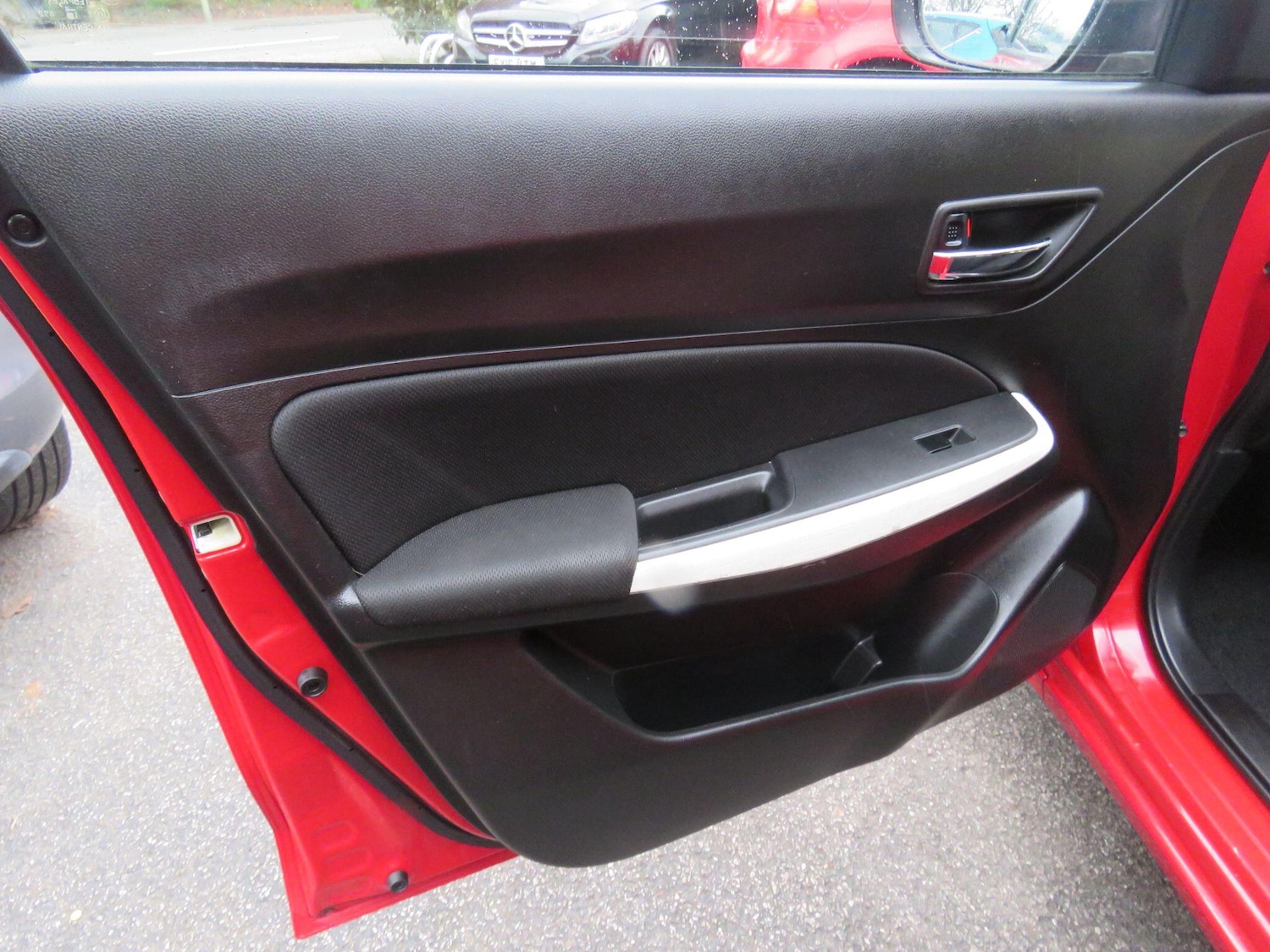 Used Suzuki Swift 2017 for sale - 77670898: Photo 32