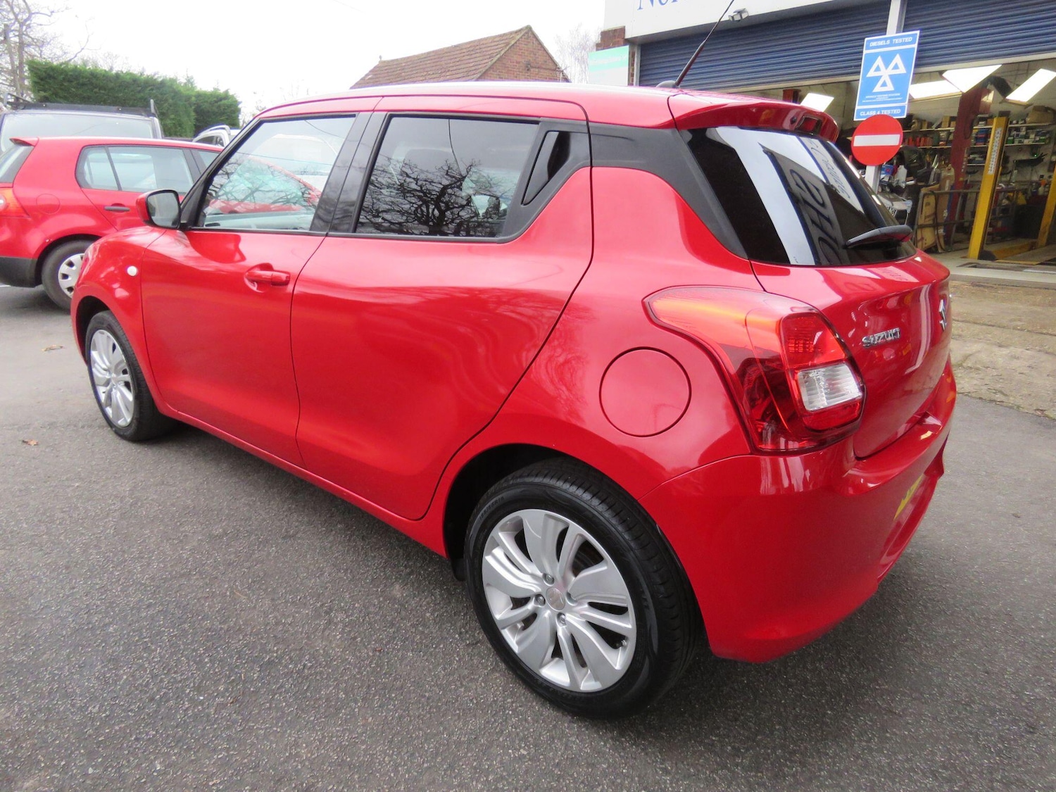 Used Suzuki Swift 2017 for sale - 77670898: Photo 62