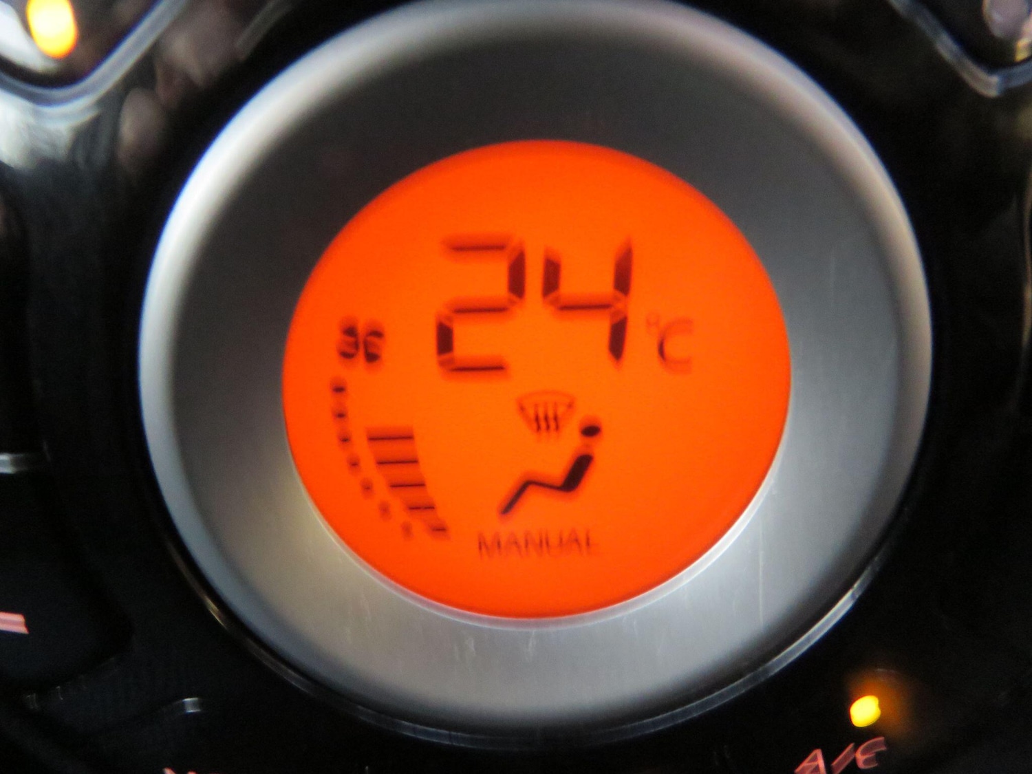 Used Nissan Note 2014 for sale - 76887381: Photo 34