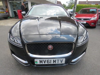 Used Jaguar XF 2016 for sale - 79337510: Photo