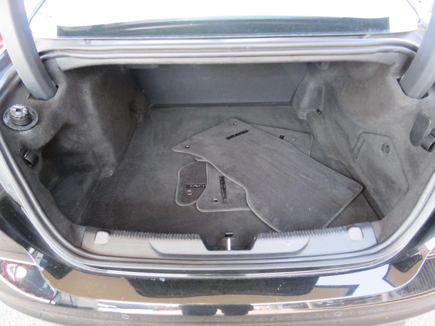 Used Jaguar XE 2020 for sale - 77016790: Photo 13